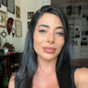 Meet your Posher, Pietra